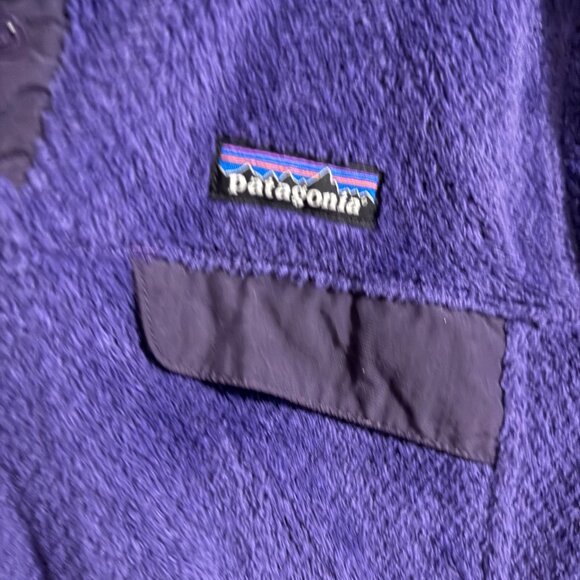 Patagonia Women's Synchilla Pull-Over in Ultra Violet Purple - Picture 5 of 8